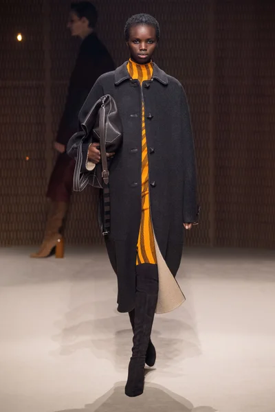 Look 34
